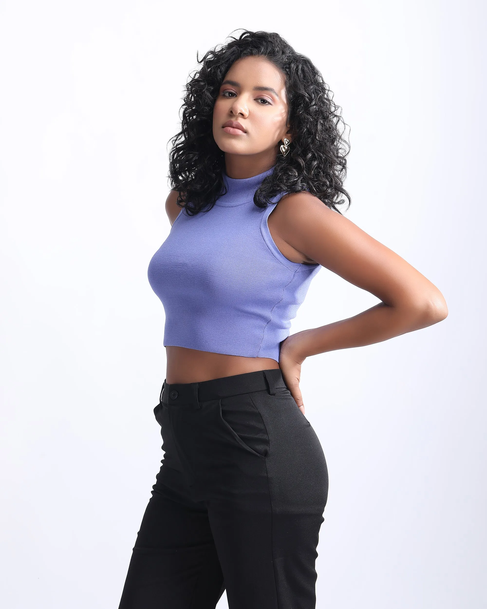 HIGH NECK TOP